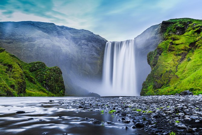 Private Jeep Tour - Golden Circle and South Coast Combo - Thingvellir National Park: the Europe-America moment and the Althing legacy