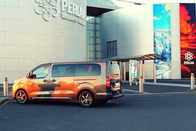 Private Keflavik Airport Transfer (Round trip) - Return trip to KEF: leaving Reykjavik without stress