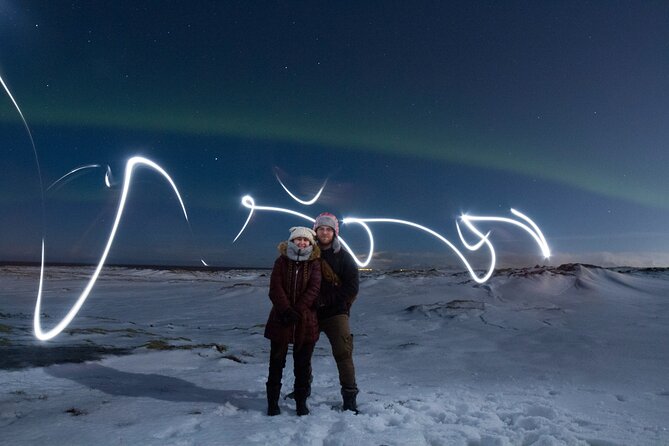 Private Northern Lights Tour - Private Northern Lights tour vs group chaos in Reykjavík