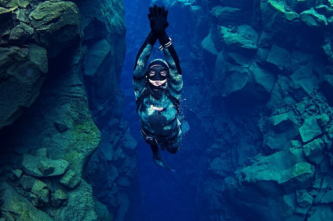 Private Silfra Snorkel Tour - Meeting at Þingvellir parking, then right to the action