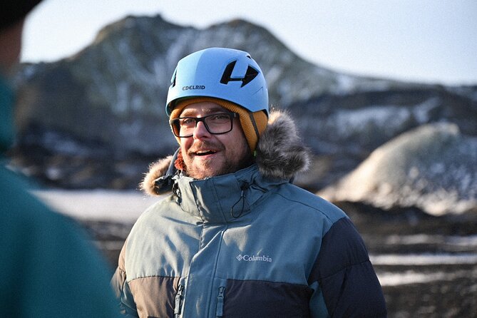 Private SOUTH COAST & Glacier Hike | Luxury 4x4 and photos inc. - Skógafoss first: waterfall photos with a short, efficient stop