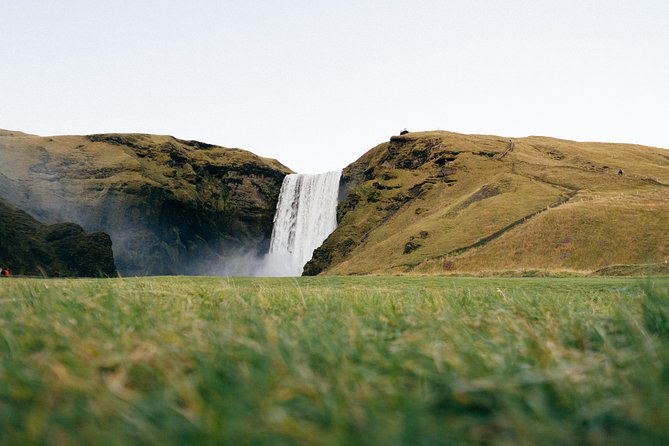 Private South Coast tour in Iceland - Dyrhólaey cliffs: the rock arch and possible puffins