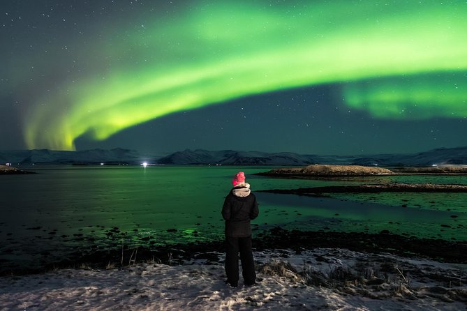 Private Super Jeep Northern lights hunt from Reykjavik - What your English-speaking guide actually does all night