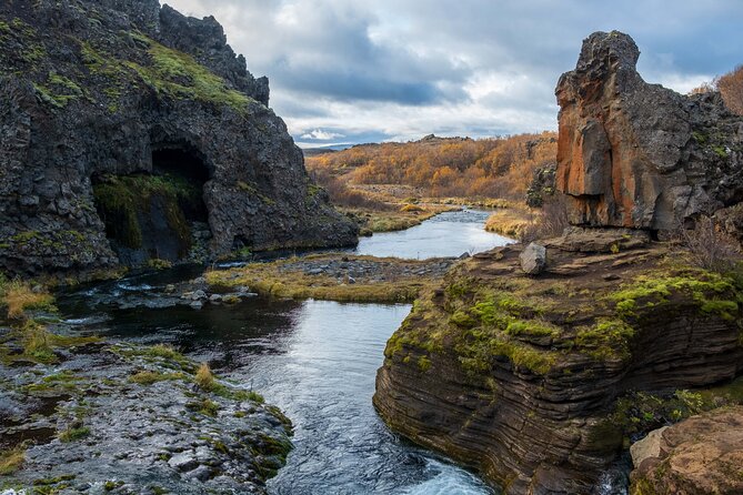 Private Tour of Valley of Tears and Highlands adventure - Volcano Hekla: a safe-distance look with a conditional chance at Rauðaskál crater