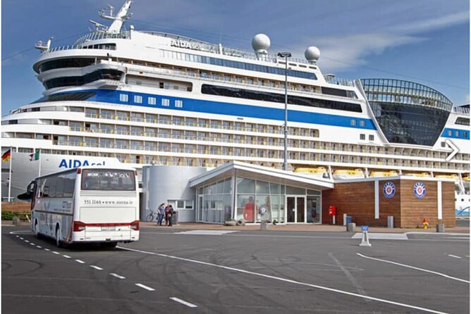 Private Transfer from Cruise Ship Port to Keflavik Int. Airport - Cruise-Port Pickup That Starts Smoothly