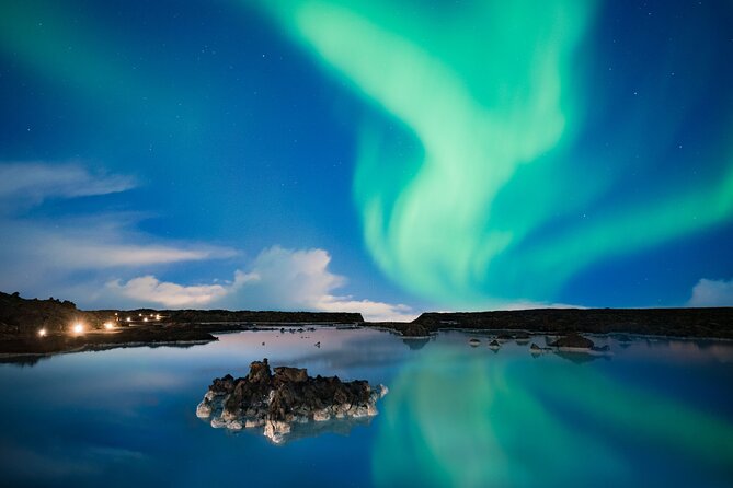 Private Transfer from/to Keflavik Airport (KEF) - English-Speaking Drivers and the Iceland Advice Factor