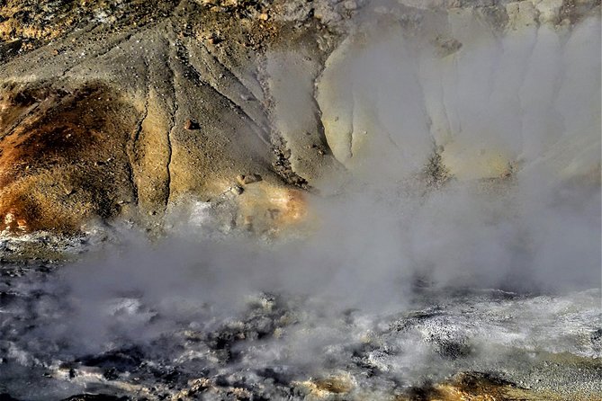 Reykjanes peninsula- Geopark and much more. Private tour - Kleifarvatn Lake, geothermal inflow and serious depth