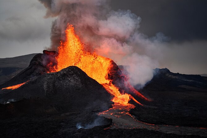 Reykjanes Peninsula: Volcanos & Blue Lagoon Self-Guided Tour - Stop 2: Hafnir, a Tiny Bay Town With Estate Drama