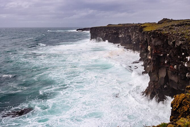 Reykjanes Peninsula: Volcanos & Blue Lagoon Self-Guided Tour - Stop 4: Bridge Between Continents, a 50-Foot Brag Moment