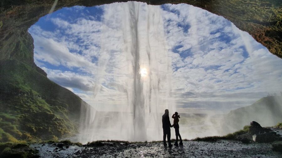 Reykjavík: 2-Day Tour with Icebergs, Glaciers & Waterfalls - Guides, timing, and transport details that make or break the trip