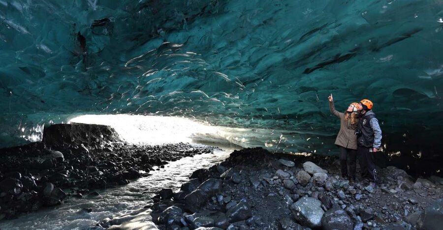 Reykjavik: 3-day South Coast and Golden Circle Experience - The Big Picture: Golden Circle meets the South Coast