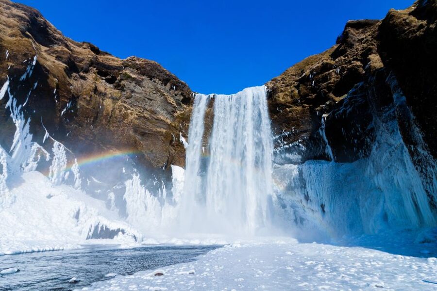 Reykjavik: 3-day South Coast and Golden Circle Experience - Day 1 in Iceland: Thingvellir, Geysir, and Gullfoss as your starting storyline