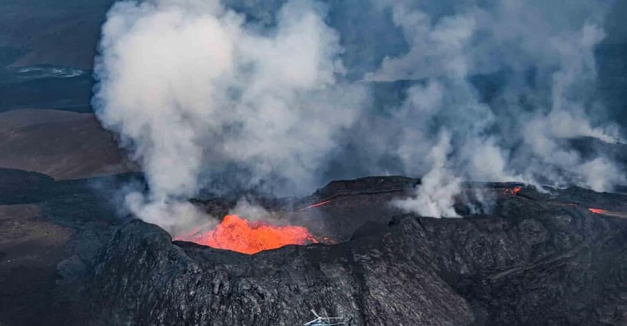 Reykjavik: 45-Minute Volcano Sightseeing Helicopter Tour - Reykjavik’s Volcano-Spotting Shortcut: Why This Flight Makes Sense