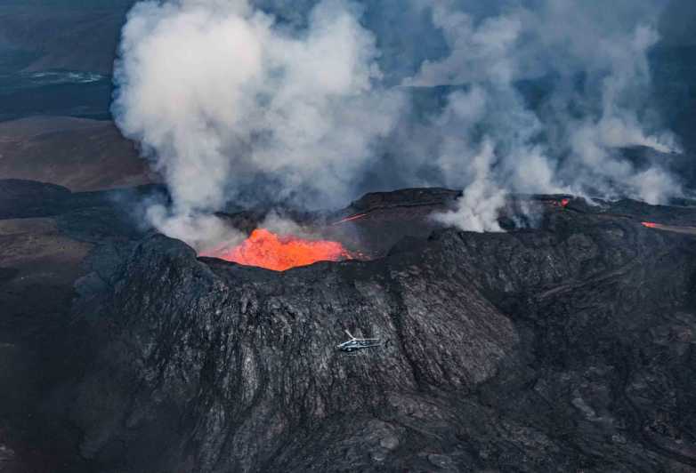 Reykjavik: 45-Minute Volcano Sightseeing Helicopter Tour - The 45-Minute Flight Plan, Stop by Stop