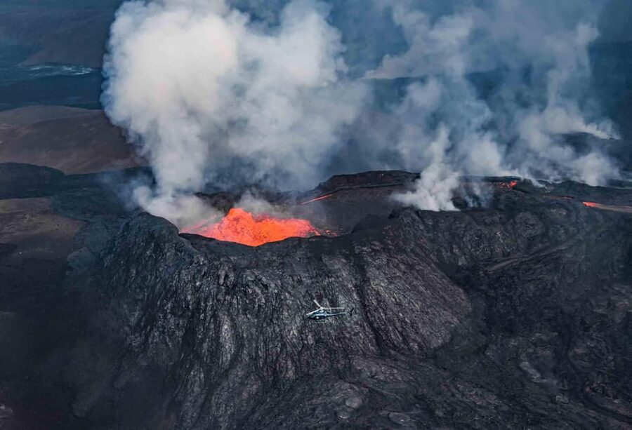 Reykjavik: 45-Minute Volcano Sightseeing Helicopter Tour - Getting From Reykjavik to the Skies: The Pre-Flight Rhythm