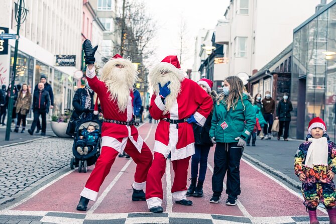 Reykjavik Christmas Walking Tour - Austurvollur Square and the Oslo Christmas Tree Tradition
