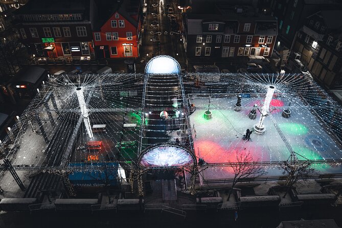 Reykjavik Christmas Walking Tour - Penninn Eymundsson: Icelandic Christmas Books Are a Real Thing