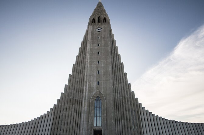 Reykjavik City Private Tour - Stop 5: Perlan, hot water tanks, a glass dome, and nighttime glow