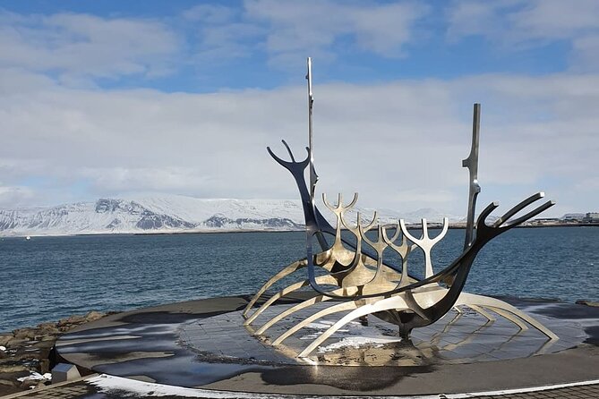 Reykjavik City Private Tour - Stop 1: Laugardalshöll, chess history in a sports-and-events arena