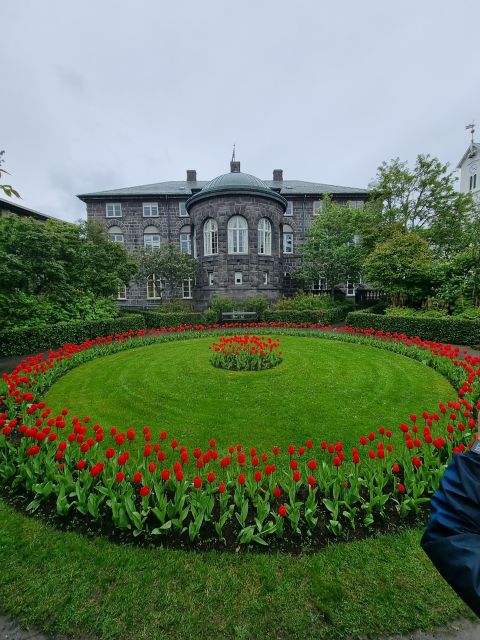 Reykjavik: City Walking tour in Small Group with Local Guide - What you are paying for: value of $51 per person