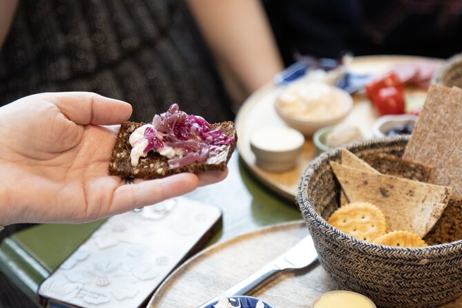 Reykjavik Food Tour - Supermarket Tour & Lunch at Microbrewery - Best fit: who should book this food tour