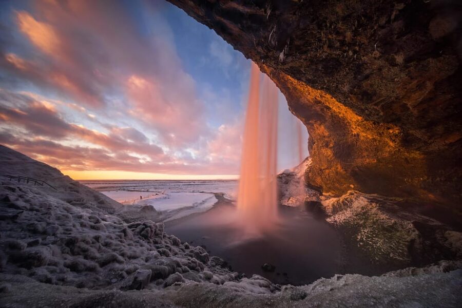Reykjavik: Glacier Hike & South Coast Day Tour - A full day that mixes glacier walking with Iceland’s loudest waterfalls