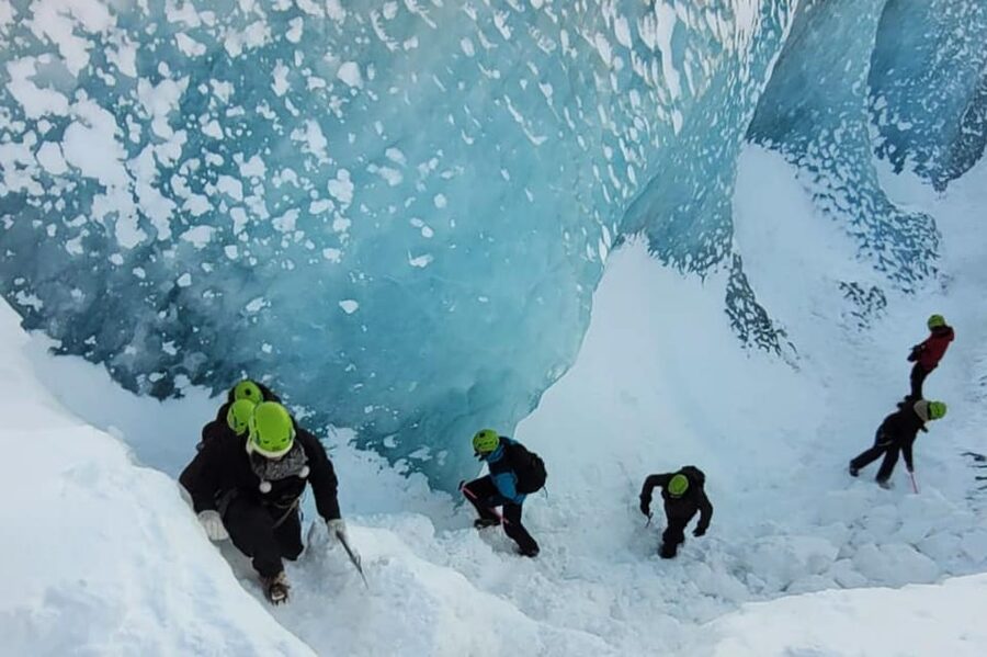 Reykjavik: Glacier Hike, Waterfalls and Black Sand Beach - Safety, gear, and the “small group” advantage that you feel on the ice