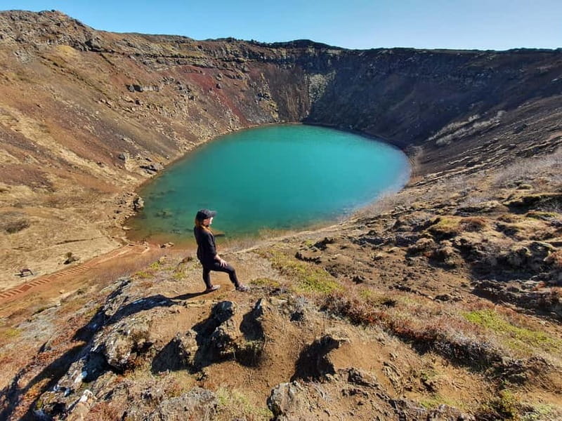 Reykjavík: Golden Circle, 2 Geysers & Geothermal Bakery Tour - Gullfoss: the Golden Circle waterfall with real drama