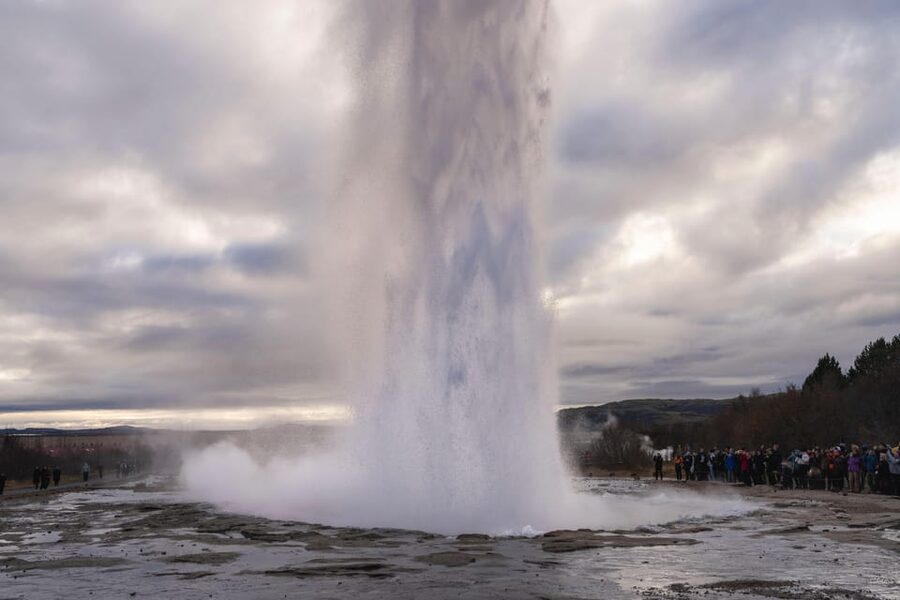 Reykjavík: Golden Circle and Silfra Snorkeling Combo Tour - Drysuits, gear, and the practical checklist that saves your day