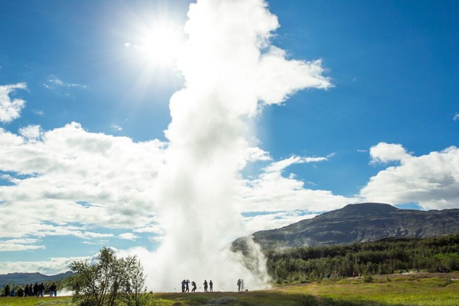 Reykjavik: Golden Circle Day Tour with optional Blue Lagoon - Guide and host energy: the human factor matters