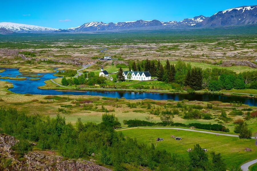 Reykjavik: Golden Circle Day Tour with optional Blue Lagoon - Gullfoss waterfall: the 32 meter roar you remember