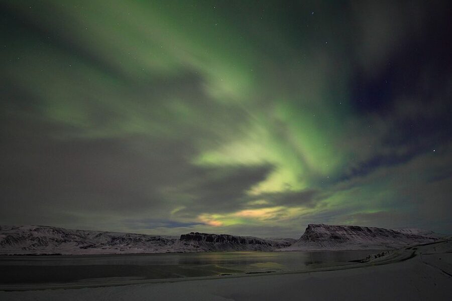 Reykjavik: Golden Circle & Northern Lights 4x4 Tour - After dark: Northern Lights chase in a small 4x4