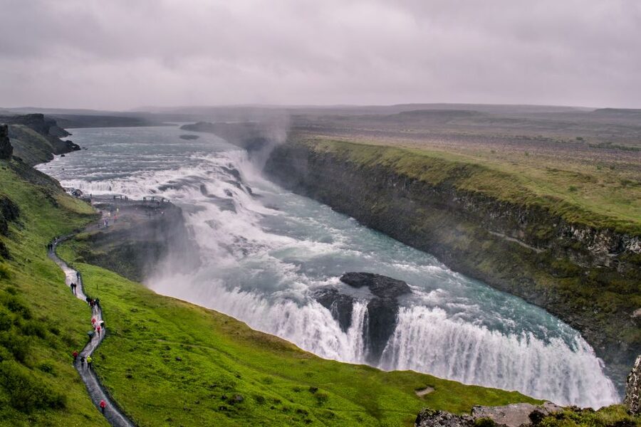 Reykjavik: Golden Circle, Tomato Farm and Kerið Crater Tour - Price and what you get for $152 per person