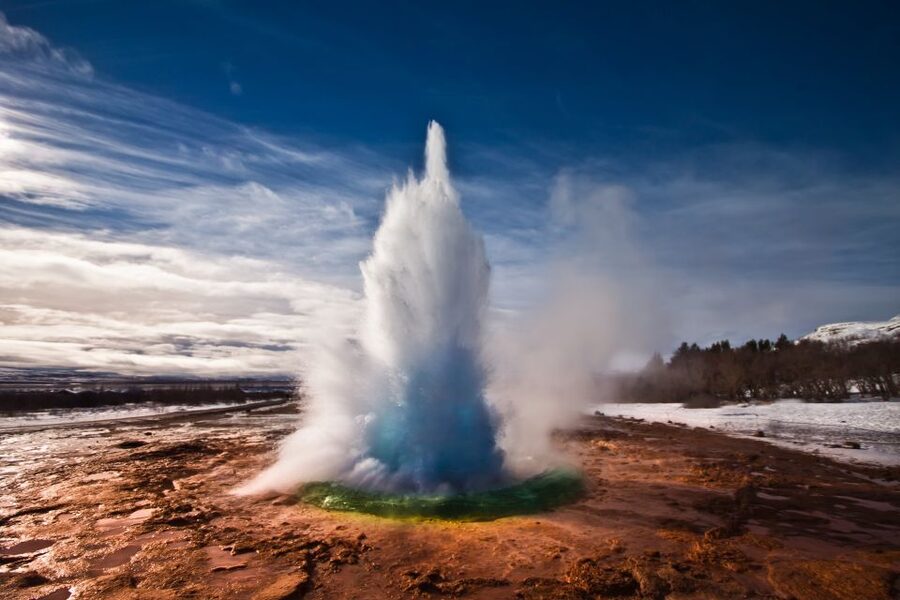 Reykjavík: Golden Circle Tour & Perlan Museum Tour - Perlan Ice Cave and glacier exhibits: learning while you stay warm