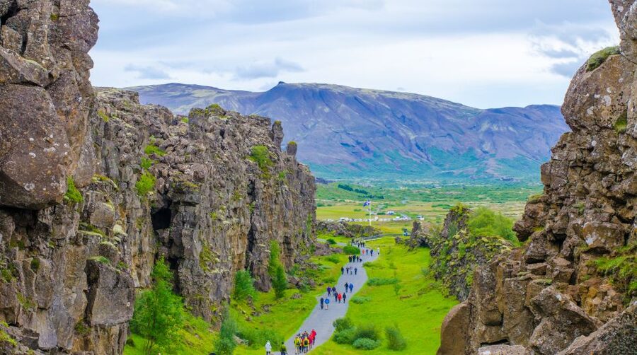Reykjavik: Golden Circle Tour with Blue Lagoon Visit & Entry - The 13-Hour Rhythm: Why This Tour Feels Worth It