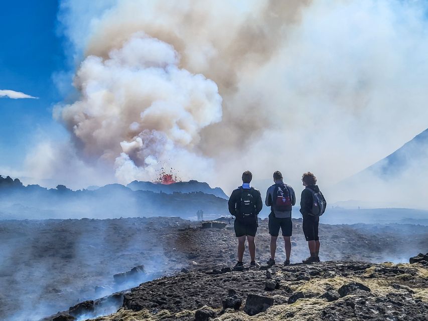 Reykjavík: Guided Afternoon Hiking Tour to New Volcano Site - Sizing the challenge: who should book and who should think twice