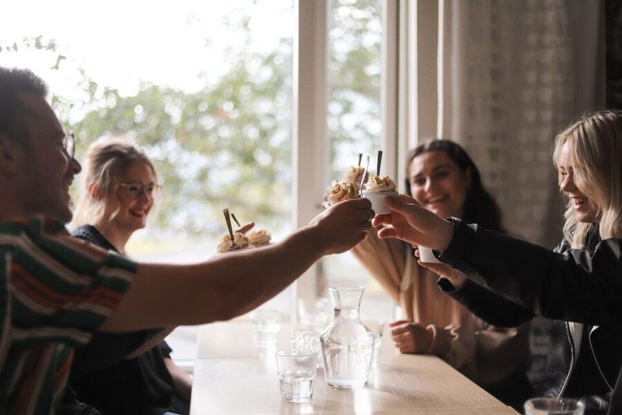 Reykjavik: Guided Foodie Walking Tour with 6 Tastings - Who this Reykjavik foodie walk suits best