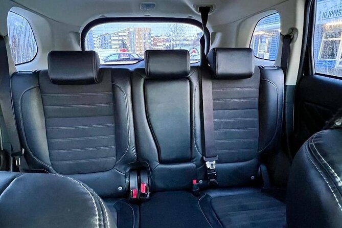 Reykjavik Iceland : Private transfer From / To KEF airport - The 45-minute ride: what your driver can do with Iceland weather