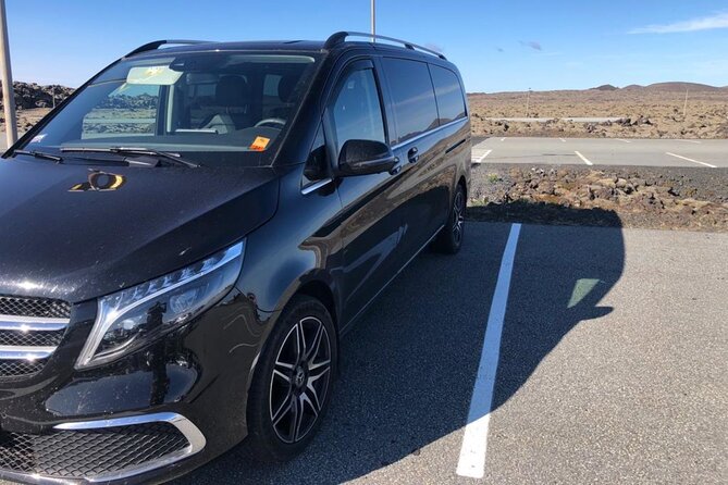 Reykjavik Iceland: Private Transfer to/from Keflavik Airport KEF - Why a private KEF transfer feels smarter than the shuttle