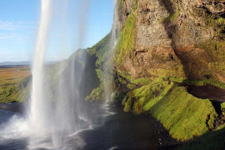 Reykjavik: Iceland South Coast & Glacier Snowmobile Tour - Key things that make this tour work