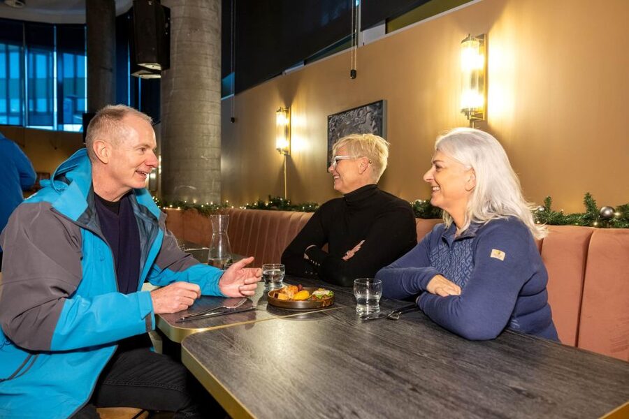 Reykjavik: Icelandic Food Tour - Restaurant stop 1: why the first hour sets the tone