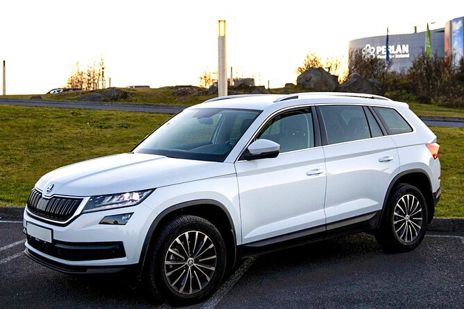 Reykjavik International Airport Private Arrival Transfer - Small comforts that turn a transfer into a smooth arrival