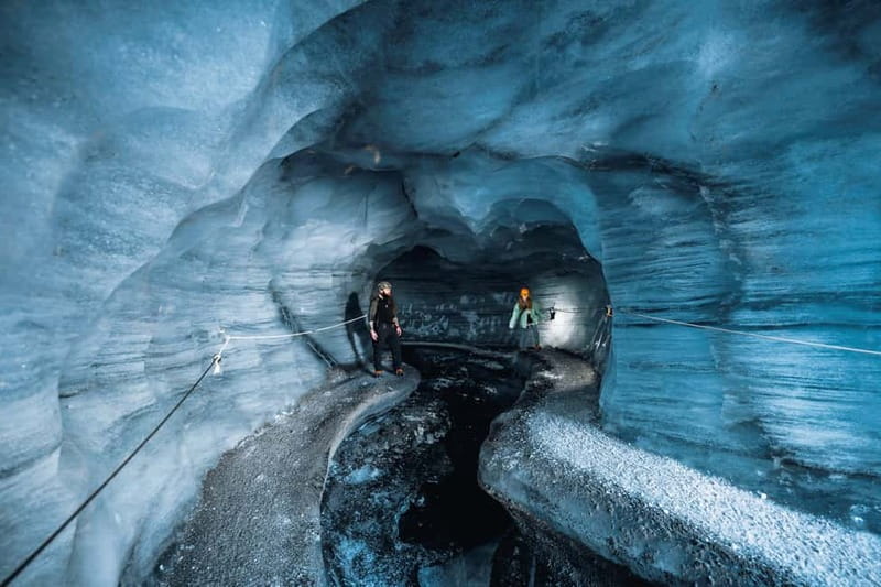 Reykjavik: Katla Ice Cave & South Coast Waterfalls Tour - Mýrdalsjökull Views: When the Glacier Shows Its Scale