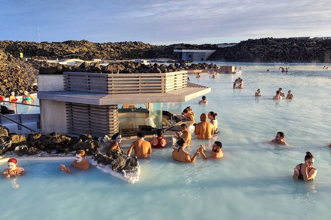 Reykjavík/Keflavík–Blue Lagoon, Silica & Retreat Transfer - Reykjavik versus Keflavík timing: read this before you plan your day