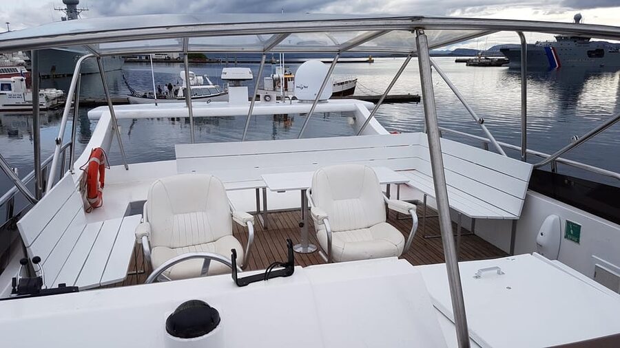 Reykjavík: New Year's Eve Northern Lights Yacht Cruise - The Imagine Peace stop: a quiet layer under the spectacle