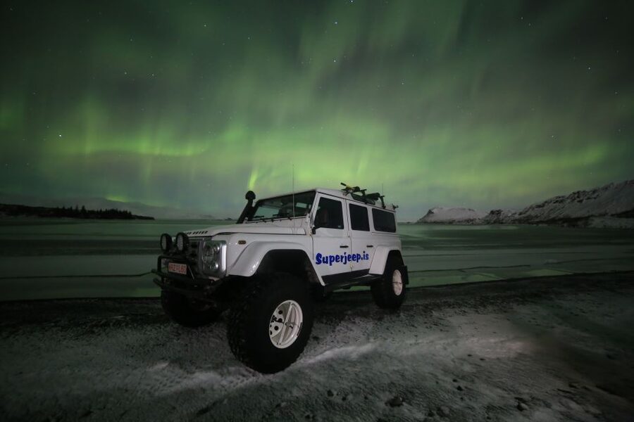 Reykjavik: Northern Lights Experience by Superjeep - Reykjavik’s glow vs real aurora odds