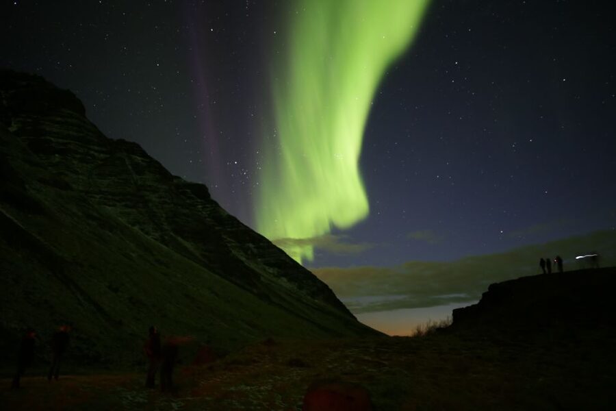 Reykjavik: Northern Lights Experience by Superjeep - Dress like you mean it: this is an all-weather winter outing