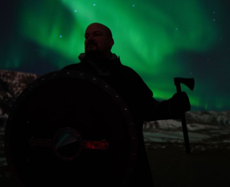 Reykjavik: Northern Lights Tour w/Pro Photos - Small Group - Key points to know before you go