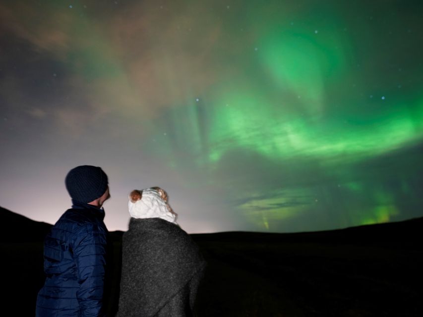 Reykjavik: Northern Lights Tour w/Pro Photos - Small Group - The Aurora Hunt Plan: Photo Stops, Moving When It Counts