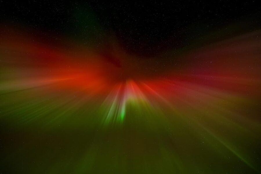 Reykjavik: Northern Lights Tour with Private Photographer - What Happens During the 5 Hours in Plain Terms